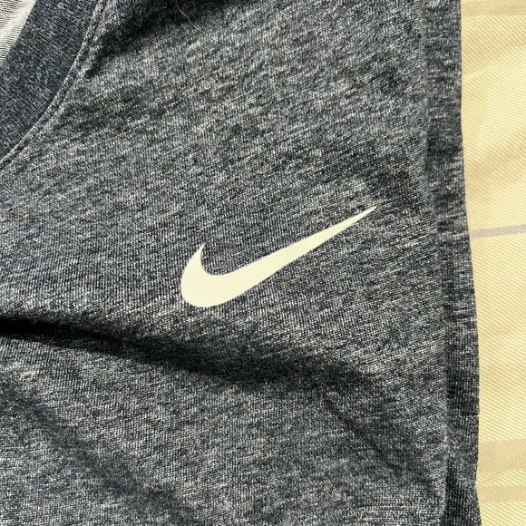 Nike Dri-Fit T Shirts - Picture 4 of 5